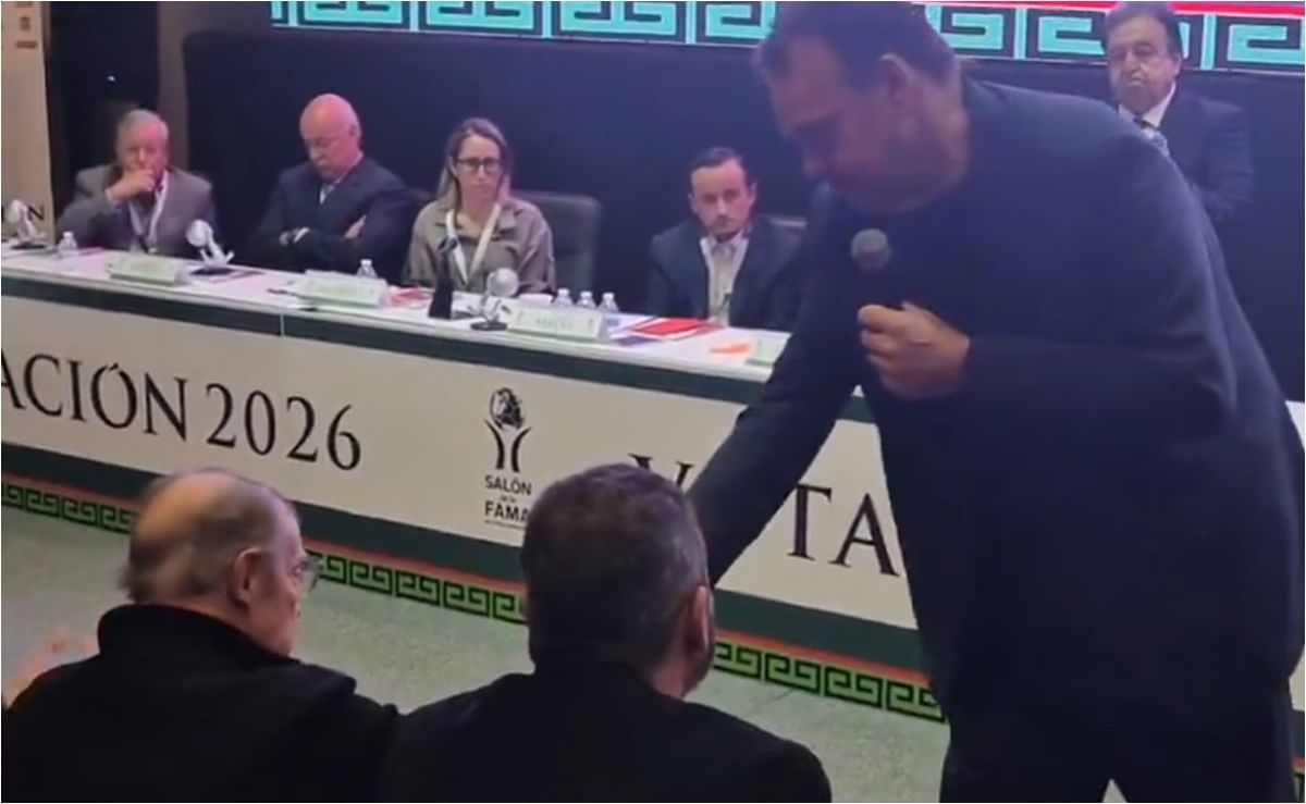 David-Faitelson-se-disculpa-publicamente-con-Jose-Ramon-Fernandez-en-Pachuca