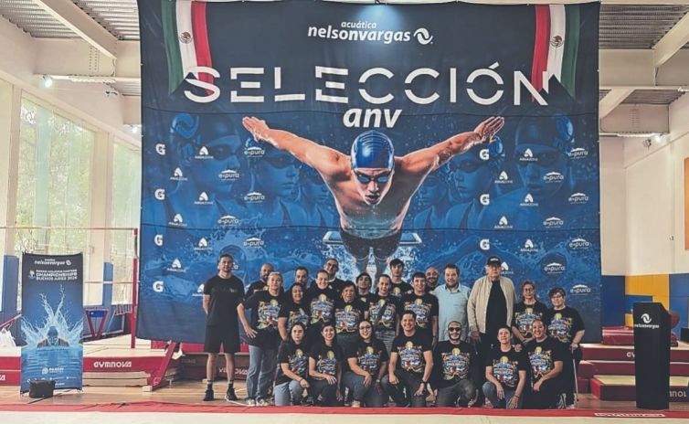 Abanderan-a-76-nadadores-mexicanos-rumbo-al-Campeonato-Panamericano-Master