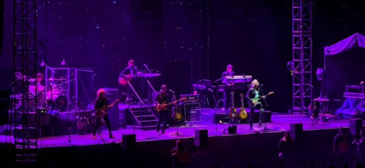Alan-Parsons-reune-a-6-mil-295-personas-en-el-Velodromo-Olimpico-bajo-la-lluvia