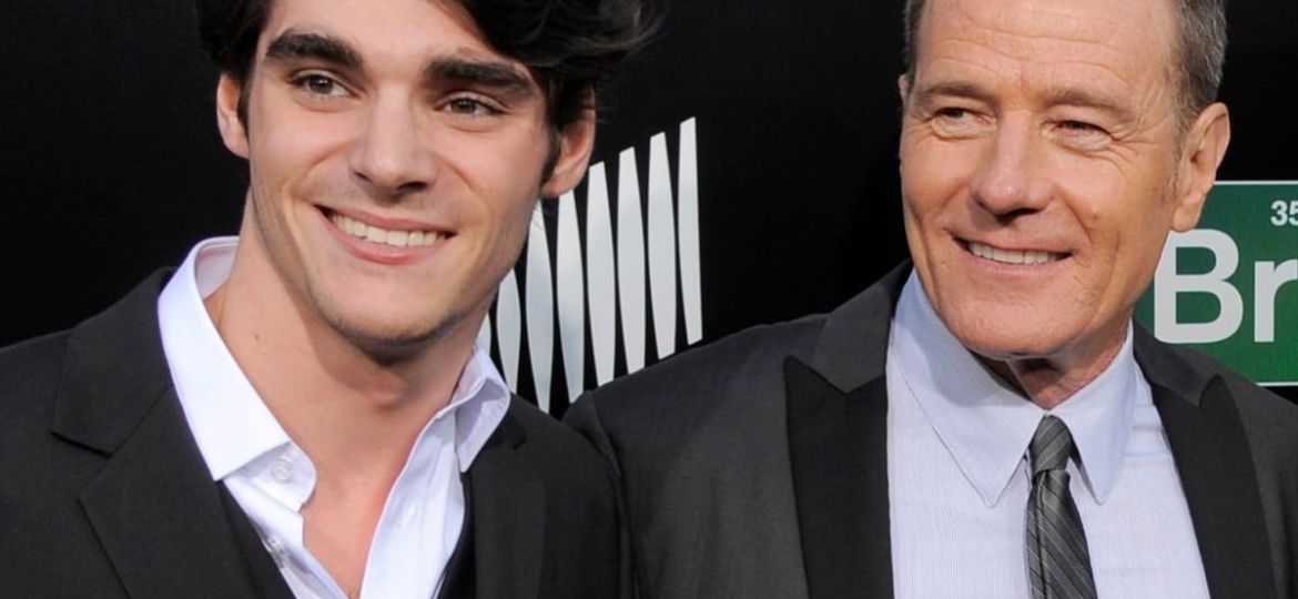 Bryan-Cranston-despide-a-RJ-Mitte-con-emotivo-mensaje-Te-voy-a-extranar-hijo