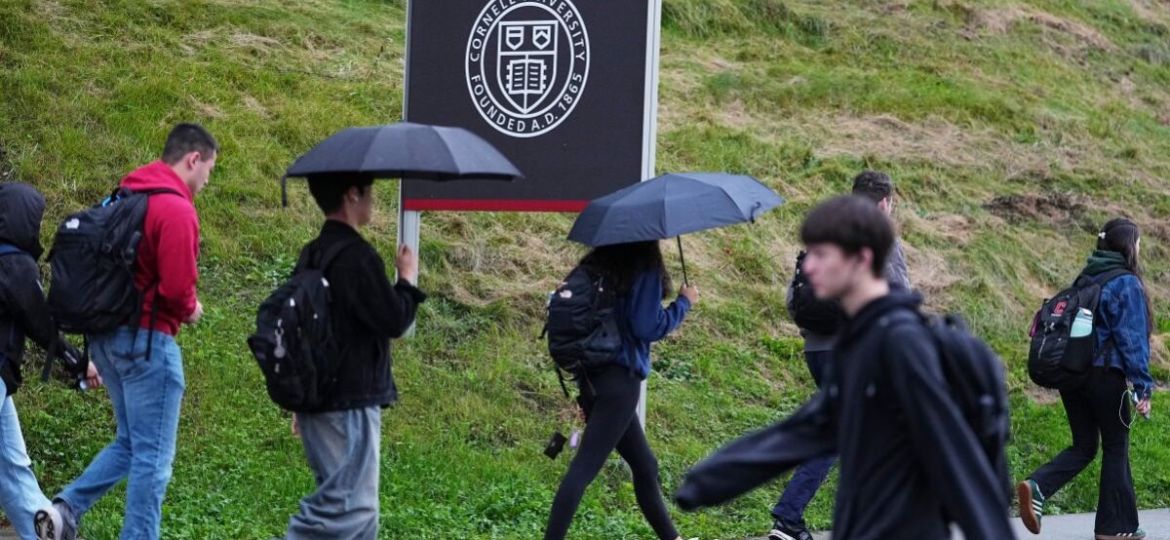 Cornell-anuncia-revision-independiente-por-denuncia-de-presunta-violacion-grupal-en-2024