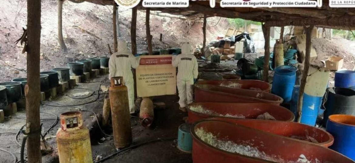 Desmantelan-laboratorio-clandestino-en-Durango-y-aseguran-1.3-toneladas-de-metanfetamina
