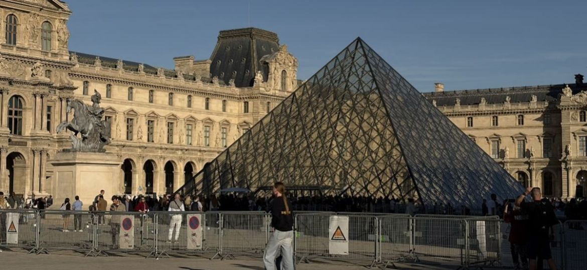 Director-del-Louvre-espera-recuperar-las-joyas-de-la-Corona-francesa-robadas-en-2025