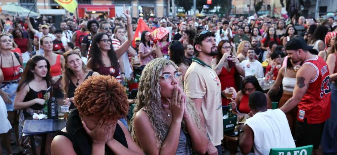 Elecciones-en-Brasil-largas-filas-marcan-la-jornada-electoral-mientras-comienza-el-conteo
