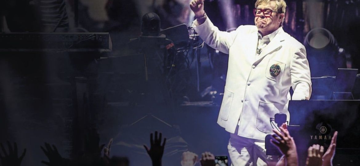 Elton-John-ofrece-una-catedra-musical-en-su-despedida-de-Mexico