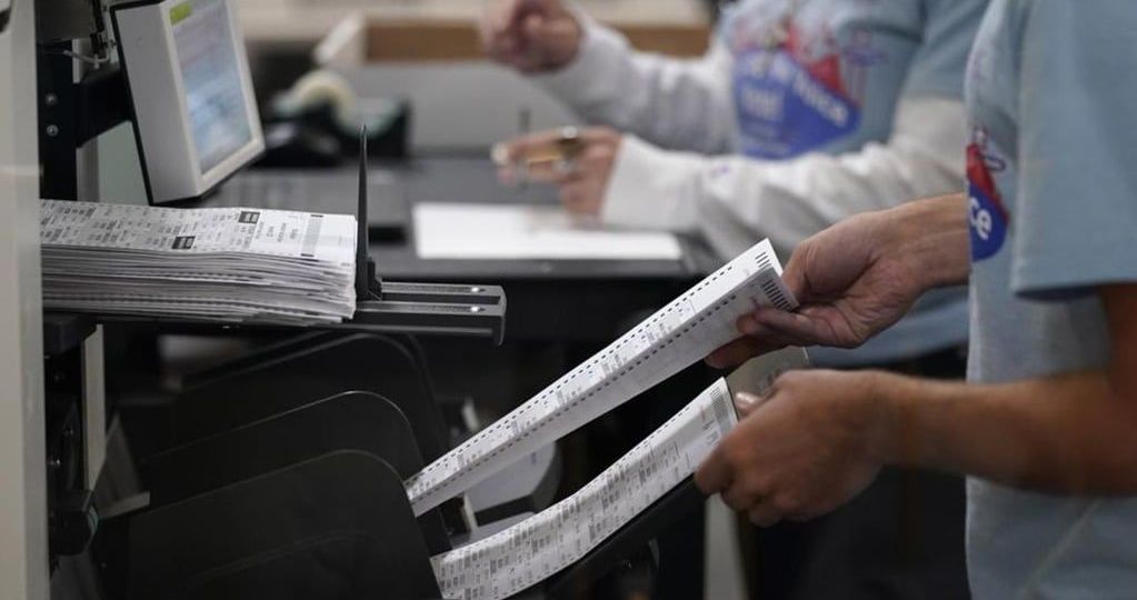 FBI-investiga-cartas-con-sustancias-sospechosas-enviadas-a-oficinas-del-Congreso-y-electorales-en-EU