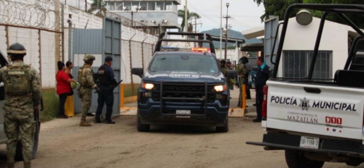 Fiscalia-de-Sinaloa-aun-no-identifica-el-movil-de-la-rina-en-penal-de-Mazatlan