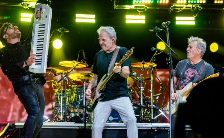 Hombres-G-llena-de-nostalgia-el-Auditorio-Nacional-y-anuncia-documental-por-sus-40-anos