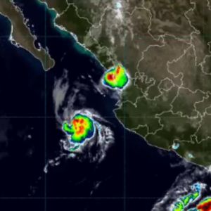 Huracan-Simon-y-tormenta-tropical-Trudy-mantendran-lluvias-en-varias-entidades-de-Mexico