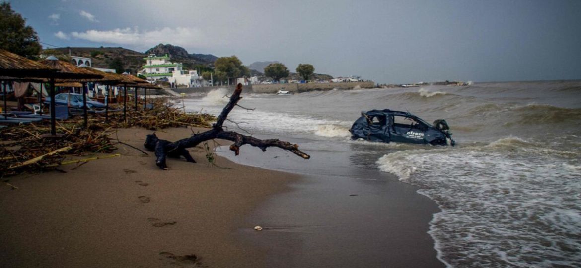 Inundaciones-en-Grecia-dejan-un-muerto-y-obligan-a-evacuar-a-mas-de-6-mil-personas