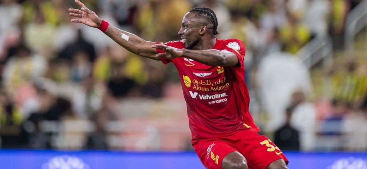 Julian-Quinones-marca-de-panenka-y-da-dos-asistencias-en-goleada-del-Al-Qadisiya