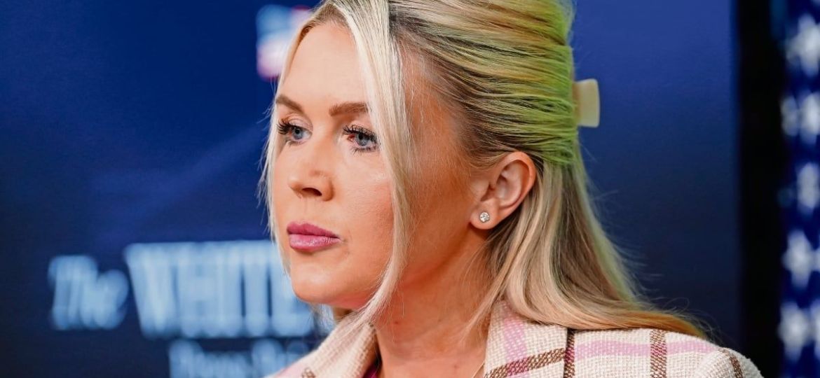 Karoline-Leavitt-sobre-el-despido-de-Katie-Zacharia-No-era-un-trabajo-para-ella