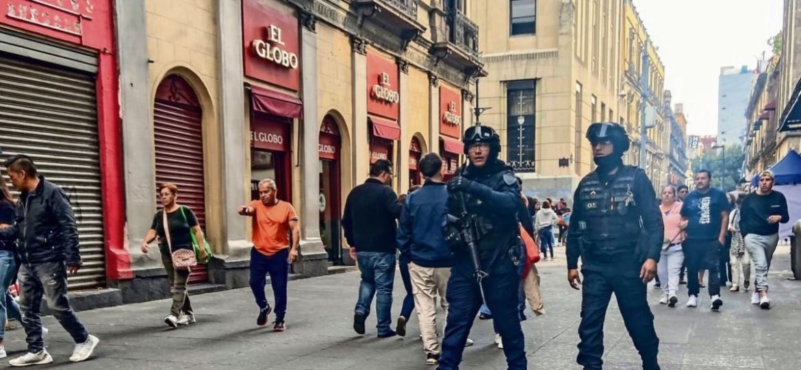 Mantienen-vigilancia-policial-en-la-calle-Motolinia-tras-agresion-a-elementos-de-la-SSC
