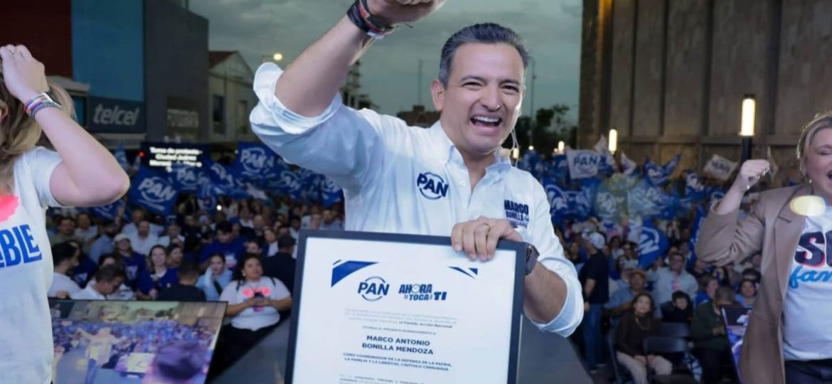 Marco-Bonilla-asume-coordinacion-estatal-de-la-Defensa-de-la-Patria-la-Familia-y-la-Libertad-en-Chihuahua