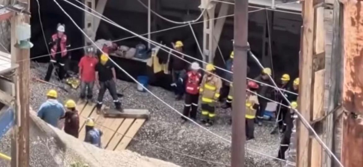 Mueren-dos-trabajadores-tras-quedar-atrapados-en-la-mina-de-Loreto-Hidalgo