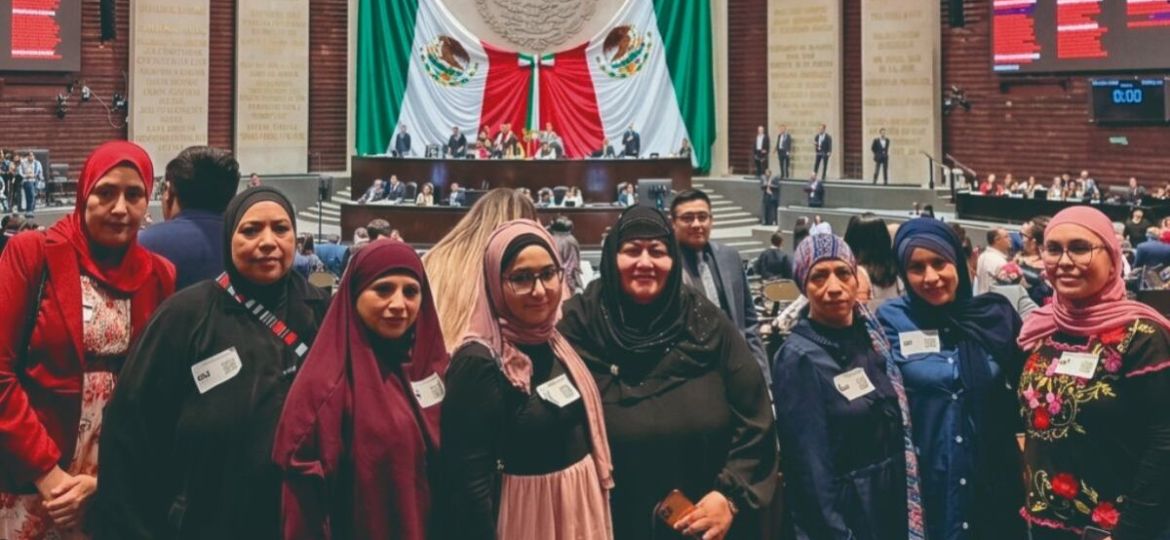 Mujeres-musulmanas-logran-portar-el-hiyab-en-la-fotografia-del-pasaporte-mexicano