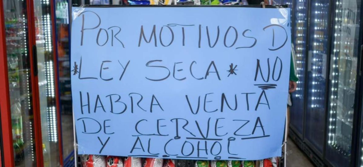 Nayarit-aplica-ley-seca-por-el-avance-del-huracan-Simon