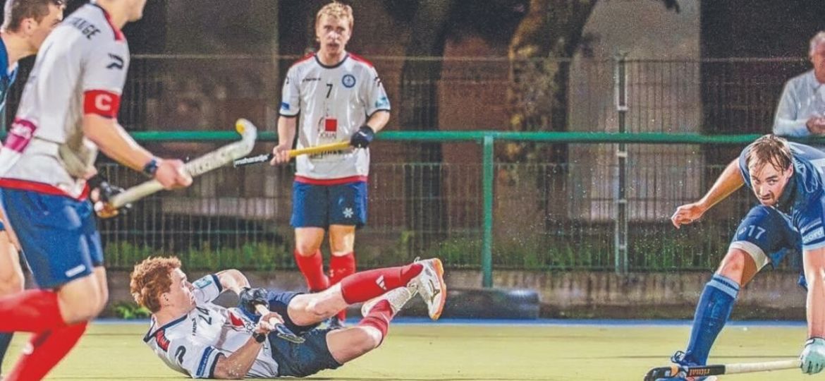 Nueve-mexicanos-compiten-en-Europa-y-fortalecen-al-hockey-sobre-pasto