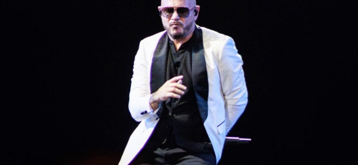 Pitbull-lanza-PITCOIN-un-album-de-24-canciones-con-Enrique-Iglesias-KISS-y-Bon-Jovi