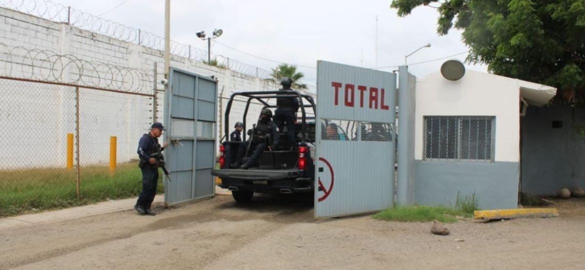 Retorna-la-calma-al-penal-de-Mazatlan-tras-dos-dias-de-violencia