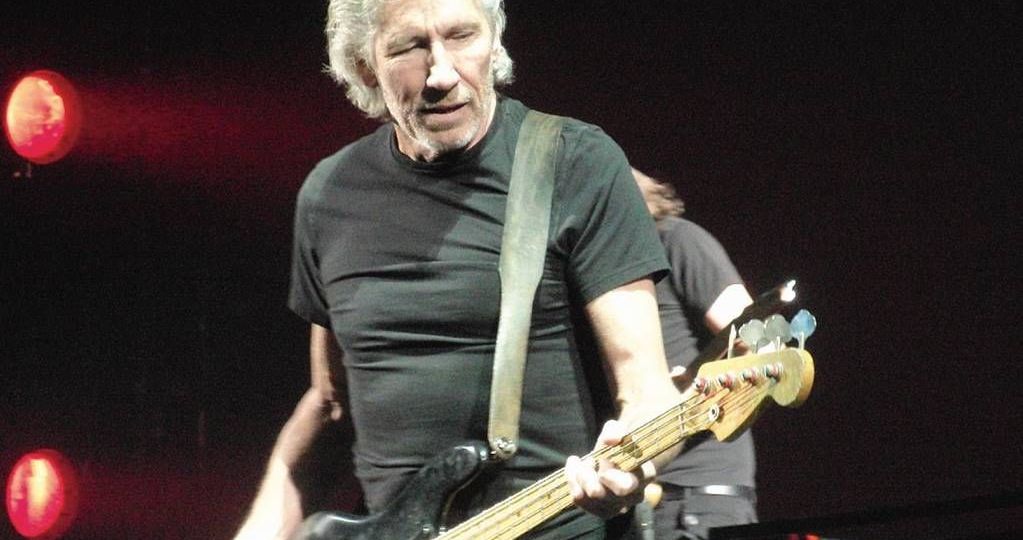 Roger-Waters-llama-imbecil-a-James-Hetfield-tras-sus-comentarios-sobre-la-politica-en-la-musica