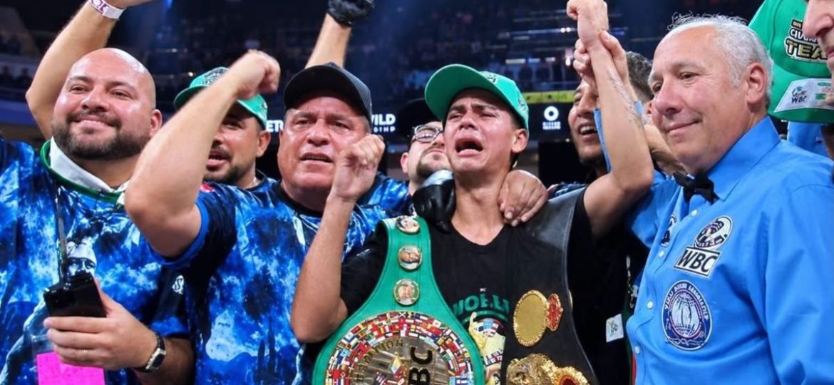 Sergio-Yoreme-Mendoza-el-Cinderella-Man-mexicano-que-conquisto-dos-titulos-mundiales