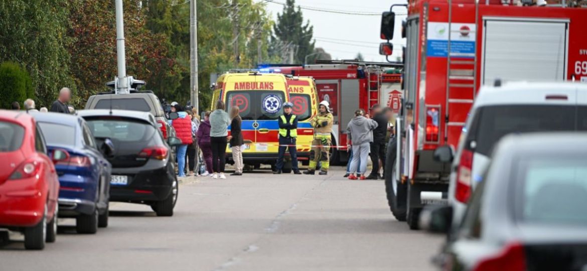 Tercer-ataque-escolar-en-menos-de-una-semana-deja-tres-personas-heridas-en-Varsovia